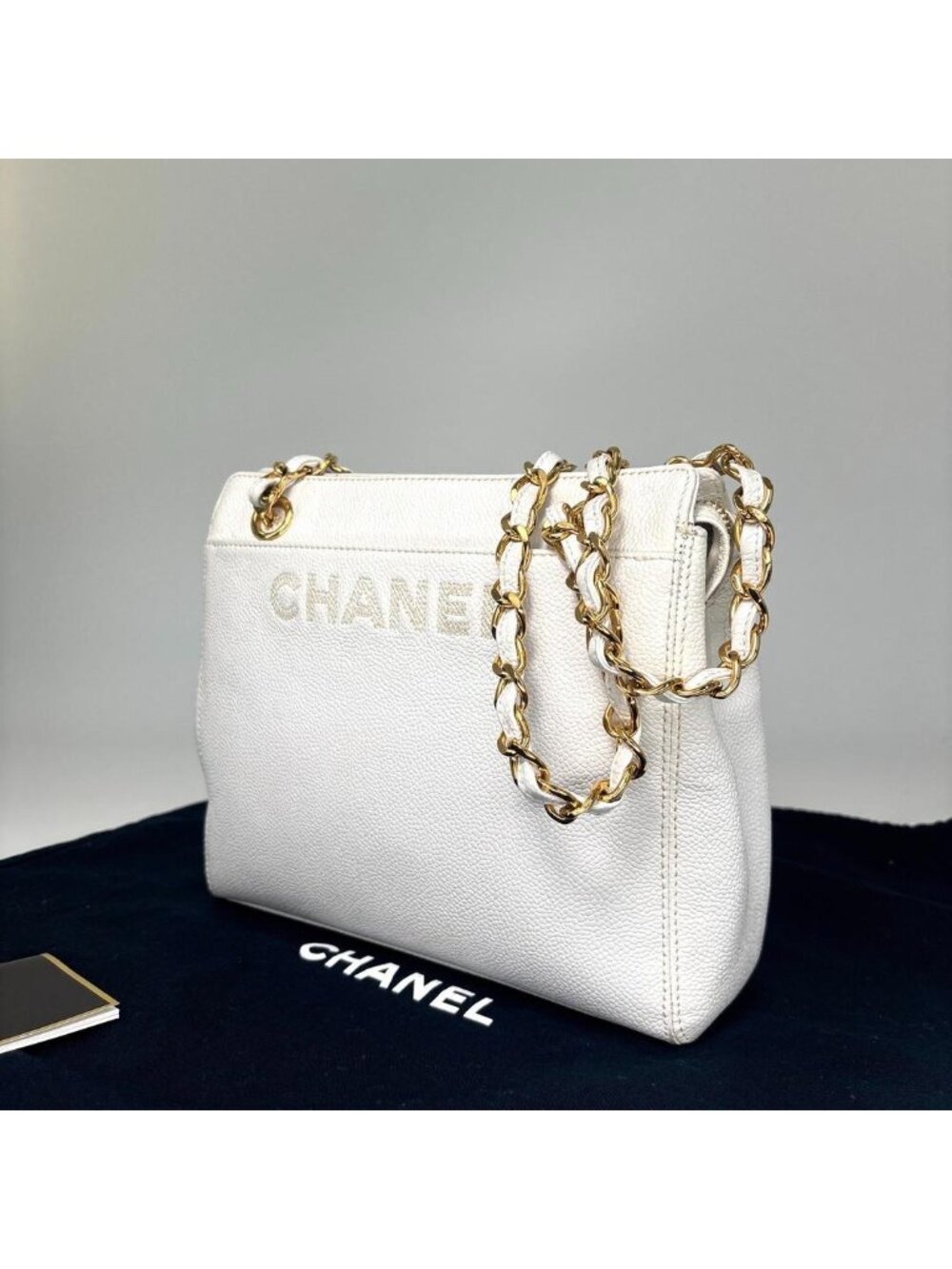 Chanel Logo Caviar Leather Chain Shoulder Bag Gold - Picture 2 of 13